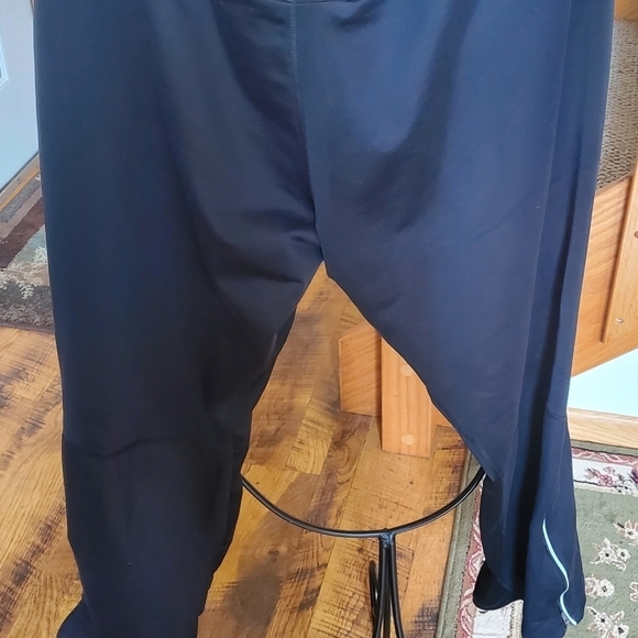 Nike Dri-Fit Black Live Strong Sz. XL Track Pants Joggers with Ankle Zip - Picture 3 of 16